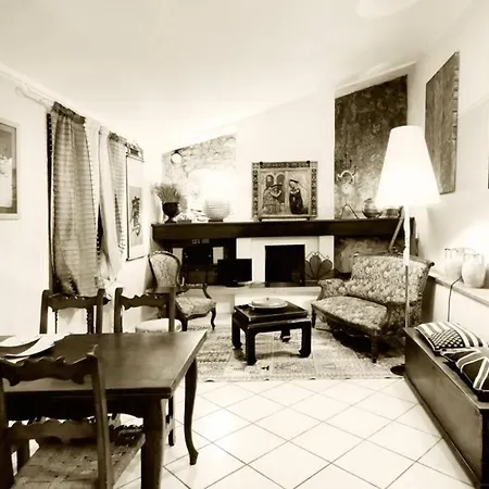 Casa Degli Asini بيت للعطل